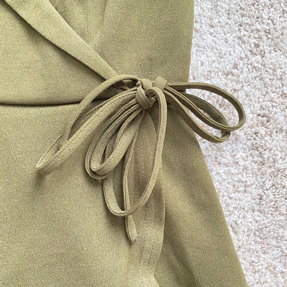 Green Wrap Front Dress - Picture 3 of 4